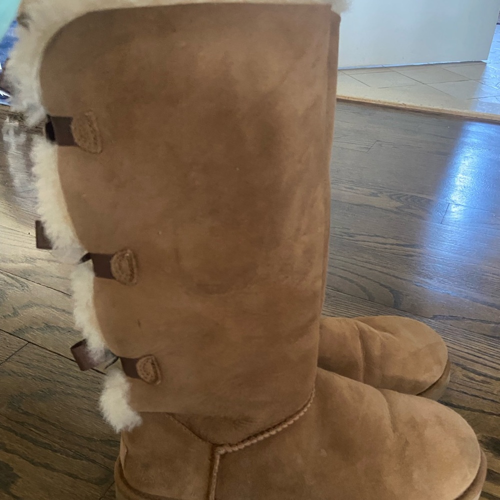 Uggs size 8 Brown Suede Tall Boots with Fur Lining